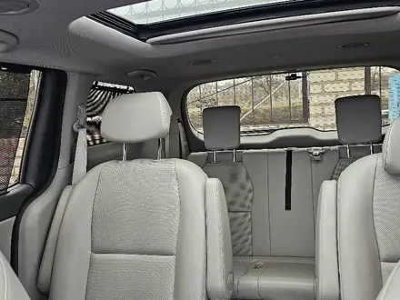 Kia Carnival 2016 года за 11 300 000 тг. в Шымкент – фото 24