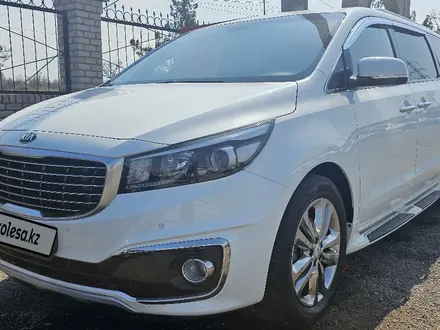 Kia Carnival 2016 года за 11 300 000 тг. в Шымкент – фото 3