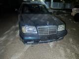Mercedes-Benz E 280 1994 года за 800 000 тг. в Жезказган