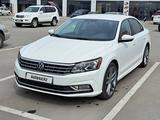 Volkswagen Passat 2018 года за 9 200 000 тг. в Алматы