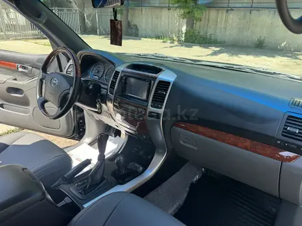 Toyota Land Cruiser Prado 2008 года за 12 200 000 тг. в Алматы – фото 27