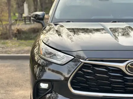 Toyota Highlander 2021 года за 32 000 000 тг. в Алматы – фото 12