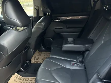 Toyota Highlander 2021 года за 32 000 000 тг. в Алматы – фото 18