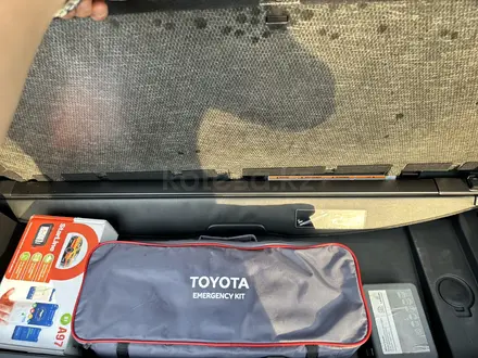 Toyota Highlander 2021 года за 32 000 000 тг. в Алматы – фото 17