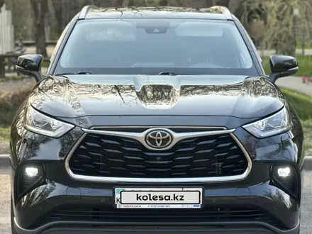 Toyota Highlander 2021 года за 32 000 000 тг. в Алматы – фото 2