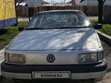 Volkswagen Passat 1990 года за 450 000 тг. в Алматы