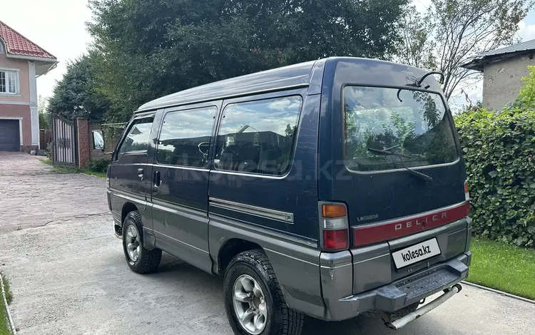 Mitsubishi Delica 1994 годаүшін1 400 000 тг. в Алматы