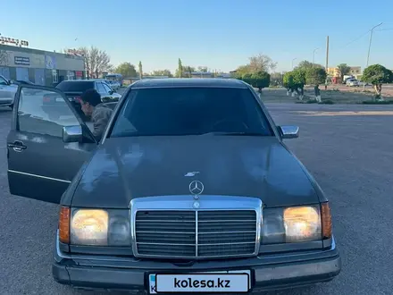 Mercedes-Benz E 230 1990 года за 1 100 000 тг. в Шу – фото 2
