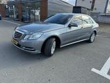 Mercedes-Benz E 200 2011 года за 7 400 000 тг. в Актобе – фото 4