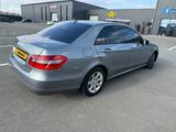 Mercedes-Benz E 200 2011 года за 7 400 000 тг. в Актобе – фото 2