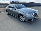 Mercedes-Benz E 200 2011 года за 7 400 000 тг. в Актобе – фото 5