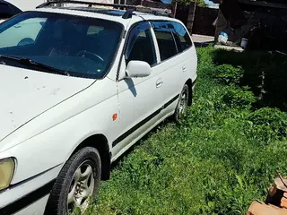 Toyota Carina E