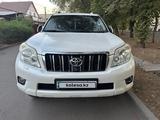 Toyota Land Cruiser Prado 2013 года за 15 900 000 тг. в Алматы
