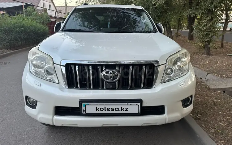 Toyota Land Cruiser Prado 2013 года за 15 900 000 тг. в Алматы