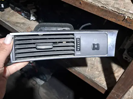 Дефлектор обдува Ауди А6С6 за 1 500 тг. в Караганда – фото 3