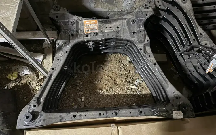 Подрамник балка kia k5/hyundai sonata DN8 за 310 000 тг. в Астана