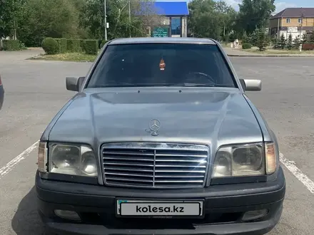 Mercedes-Benz E 200 1993 года за 1 000 000 тг. в Павлодар – фото 5