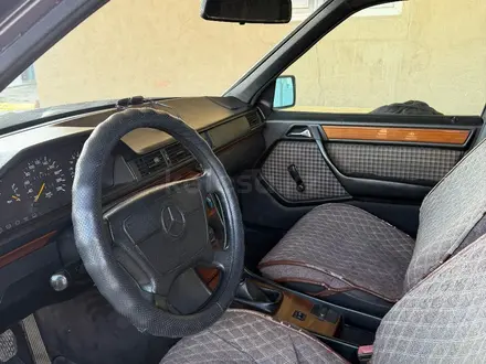 Mercedes-Benz E 230 1993 года за 1 600 000 тг. в Тараз – фото 19