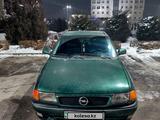 Opel Astra 1996 годаfor1 250 000 тг. в Алматы