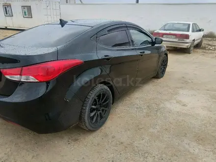 Hyundai Elantra 2013 года за 6 500 000 тг. в Актау – фото 2