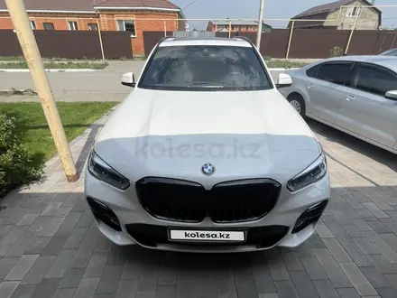 BMW X5 2021 года за 38 500 000 тг. в Костанай – фото 5