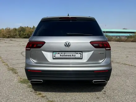 Volkswagen Tiguan 2020 года за 12 500 000 тг. в Алматы – фото 3