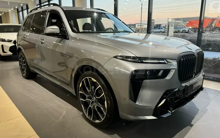 BMW X7 XDrive 40i 2024 года за 74 644 000 тг. в Уральск