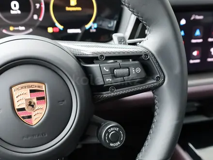 Porsche Cayenne GTS 2025 года за 123 643 800 тг. в Алматы – фото 11