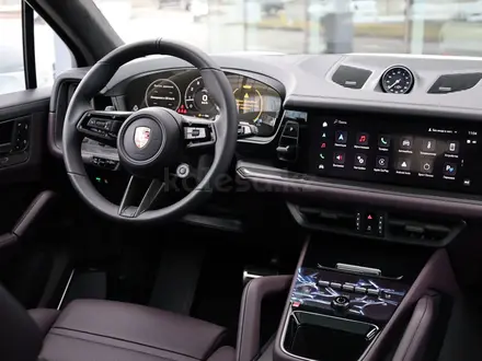 Porsche Cayenne GTS 2025 года за 123 643 800 тг. в Алматы – фото 8