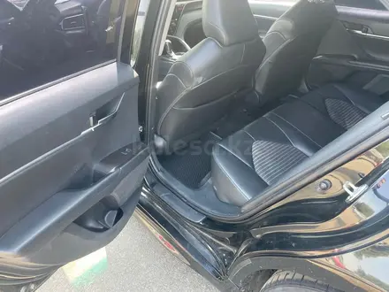 Toyota Camry 2021 года за 9 647 750 тг. в Алматы – фото 12