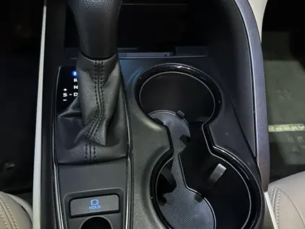 Toyota Camry 2022 года за 12 400 000 тг. в Астана – фото 19
