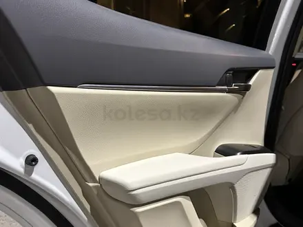 Toyota Camry 2022 года за 12 400 000 тг. в Астана – фото 10