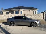 Lexus ES 300h 2015 годаfor9 400 000 тг. в Актау – фото 2