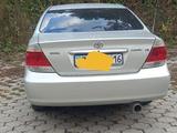 Toyota Camry 2004 года за 5 300 000 тг. в Усть-Каменогорск – фото 2