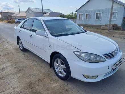 Toyota Camry 2006 года за 5 300 000 тг. в Атырау – фото 10