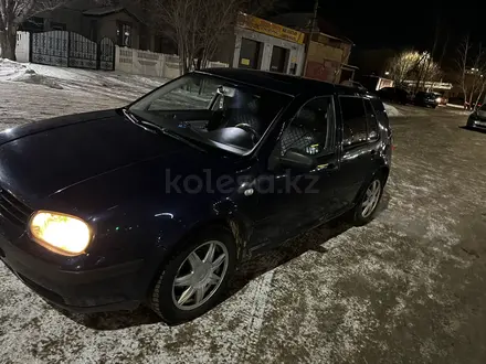 Volkswagen Golf 2002 года за 1 950 000 тг. в Астана – фото 9