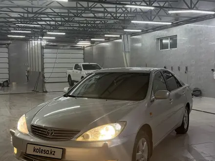 Toyota Camry 2005 года за 4 500 000 тг. в Жанаозен – фото 2