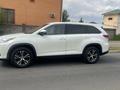 Toyota Highlander 2019 годаfor18 600 000 тг. в Алматы – фото 8