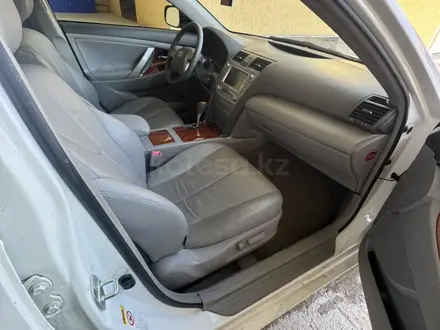 Toyota Camry 2010 года за 5 800 000 тг. в Актау – фото 11