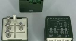 Реле бензонасоса и вентилятора НОВЫЙ 0015429619 для Mercedes W201 W124 за 7 999 тг. в Астана – фото 2