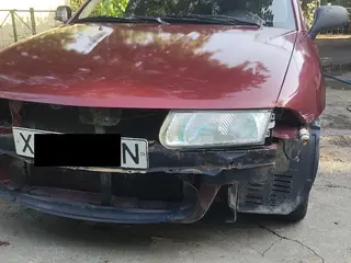 Mitsubishi Carisma, 1995