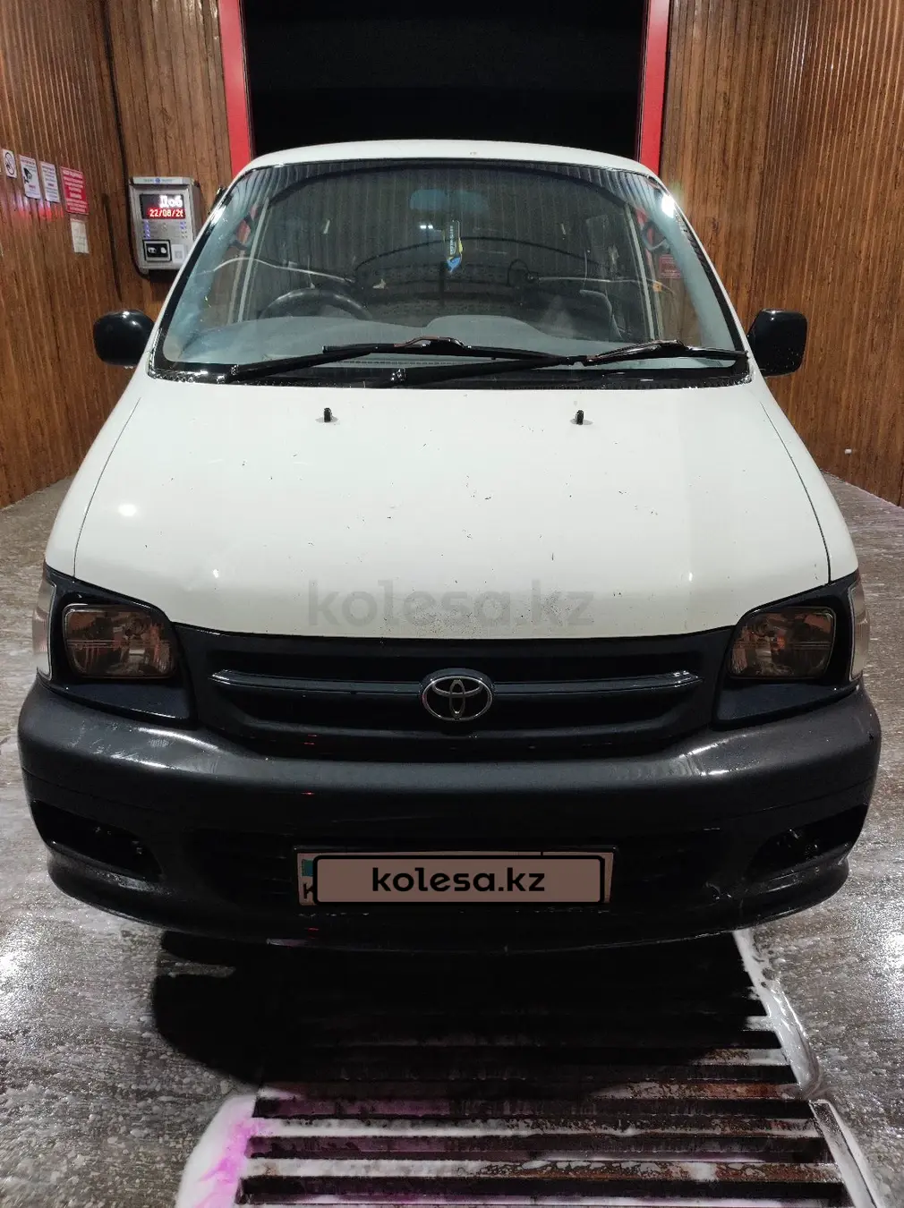 Toyota Town Ace Noah, 1998