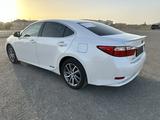 Lexus ES 300h 2013 года за 8 800 000 тг. в Актау – фото 4