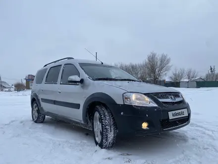 ВАЗ (Lada) Largus Cross 2017 года за 4 000 000 тг. в Астана – фото 3