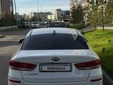 Kia Optima 2019 годаfor8 800 000 тг. в Астана – фото 2