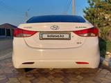 Hyundai Elantra 2013 года за 4 800 000 тг. в Атырау – фото 2