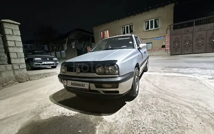 Volkswagen Golf 1996 годаүшін1 800 000 тг. в Шымкент