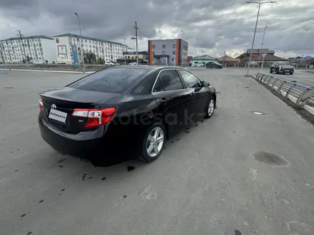 Toyota Camry 2013 года за 5 600 000 тг. в Атырау – фото 3