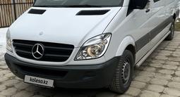 Mercedes-Benz Sprinter 2011 года за 14 400 000 тг. в Алматы – фото 2