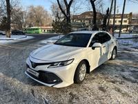 Toyota Camry 2020 года за 13 650 000 тг. в Алматы